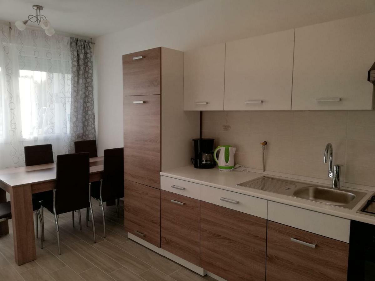 Apartment White Pula Exterior foto